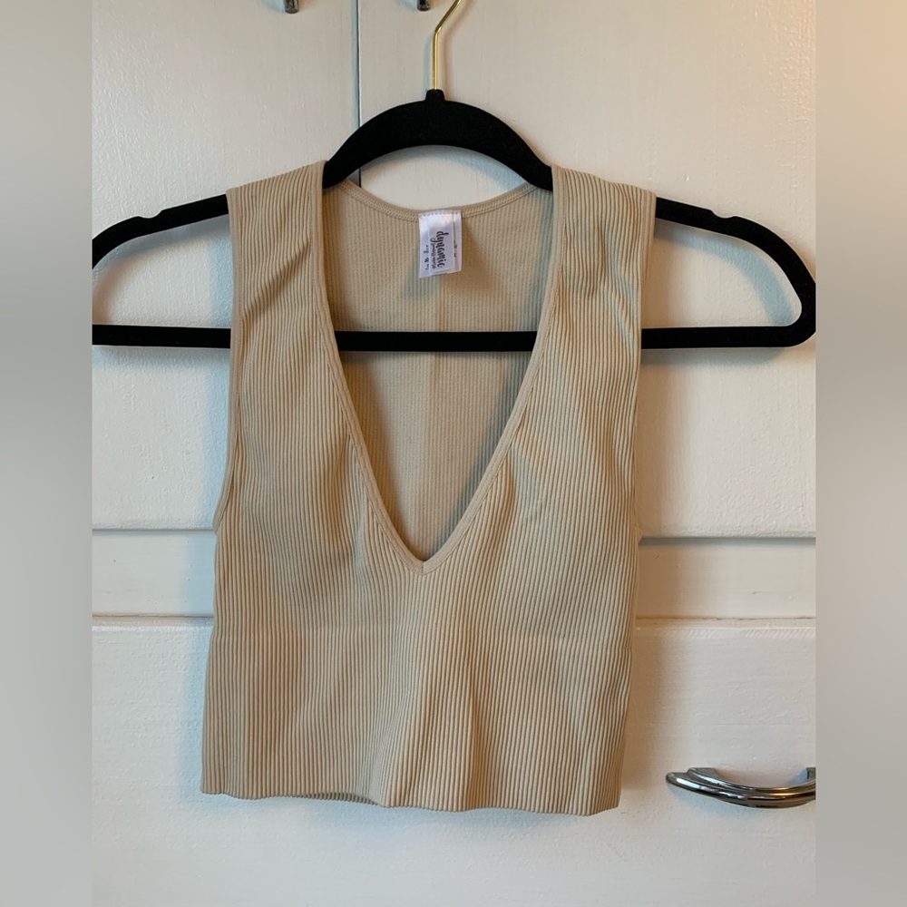 Dynamic Ribbed crop top - Picture 2 of 7
